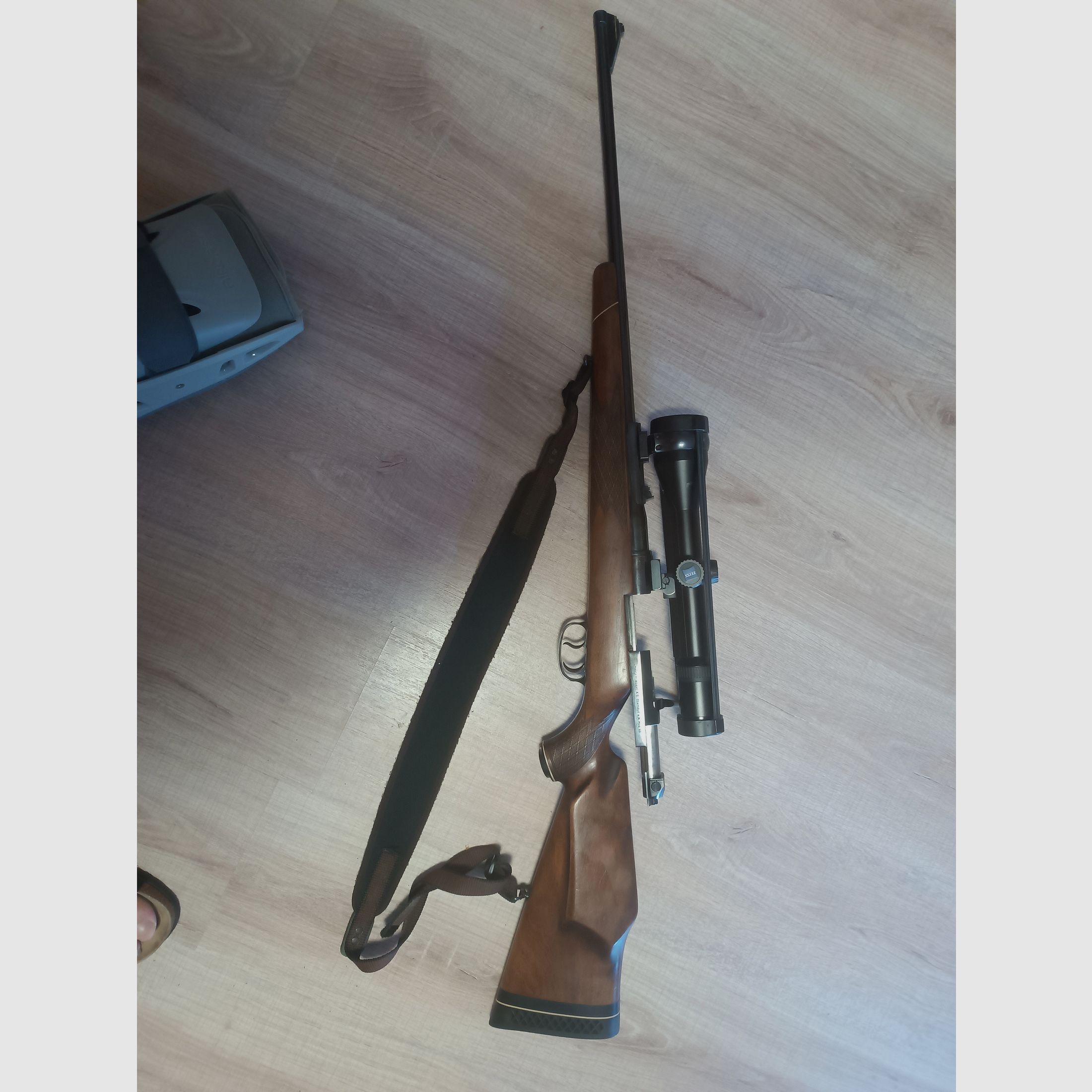 Mauser Modell 66, Baujahr 1968, .30-06 – Zeiss Diavari VM 2,5–10x50 T* auf Schwenkmontage