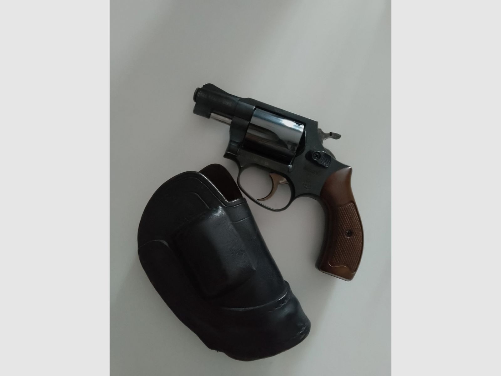 Weihrauch HW 37 blank-firing revolver 9 mm pak, immagine 2 di 6