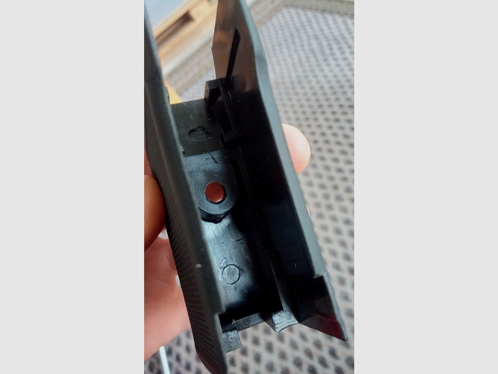 Makarov PMM Polymeer Grip / Gripplaat voor Russisch 12 schots Hi-Cap magazijn ook geschikt voor Baikal Co2