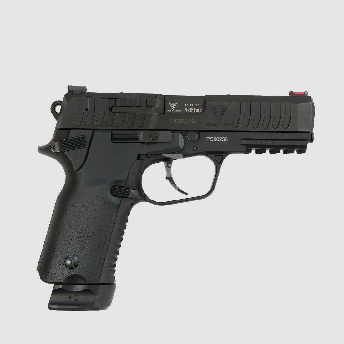 Pistolet VIS 100 M1 9x19 mm, zdjęcie 1 z 6