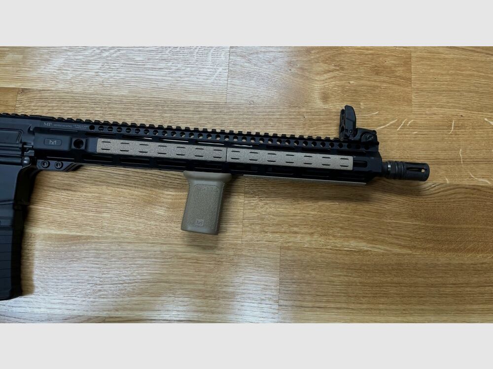 sportlich nutzbar! Windham Weaponry WW-15 halbautom. Büchse .223Rem 16" Lauf mit Mid-Length Gas System - super Basis für Tuning Projekt - System AR15 Typ AR-15 mit Midwest Combat Handschutz + BCMGUNFIGHTER Teile + Magpul Parts