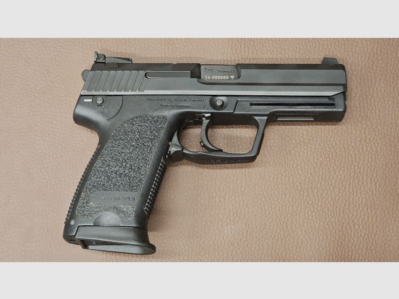 Halbautomatische Pistole Heckler & Koch USP Custom Sport 9x19 in OVP