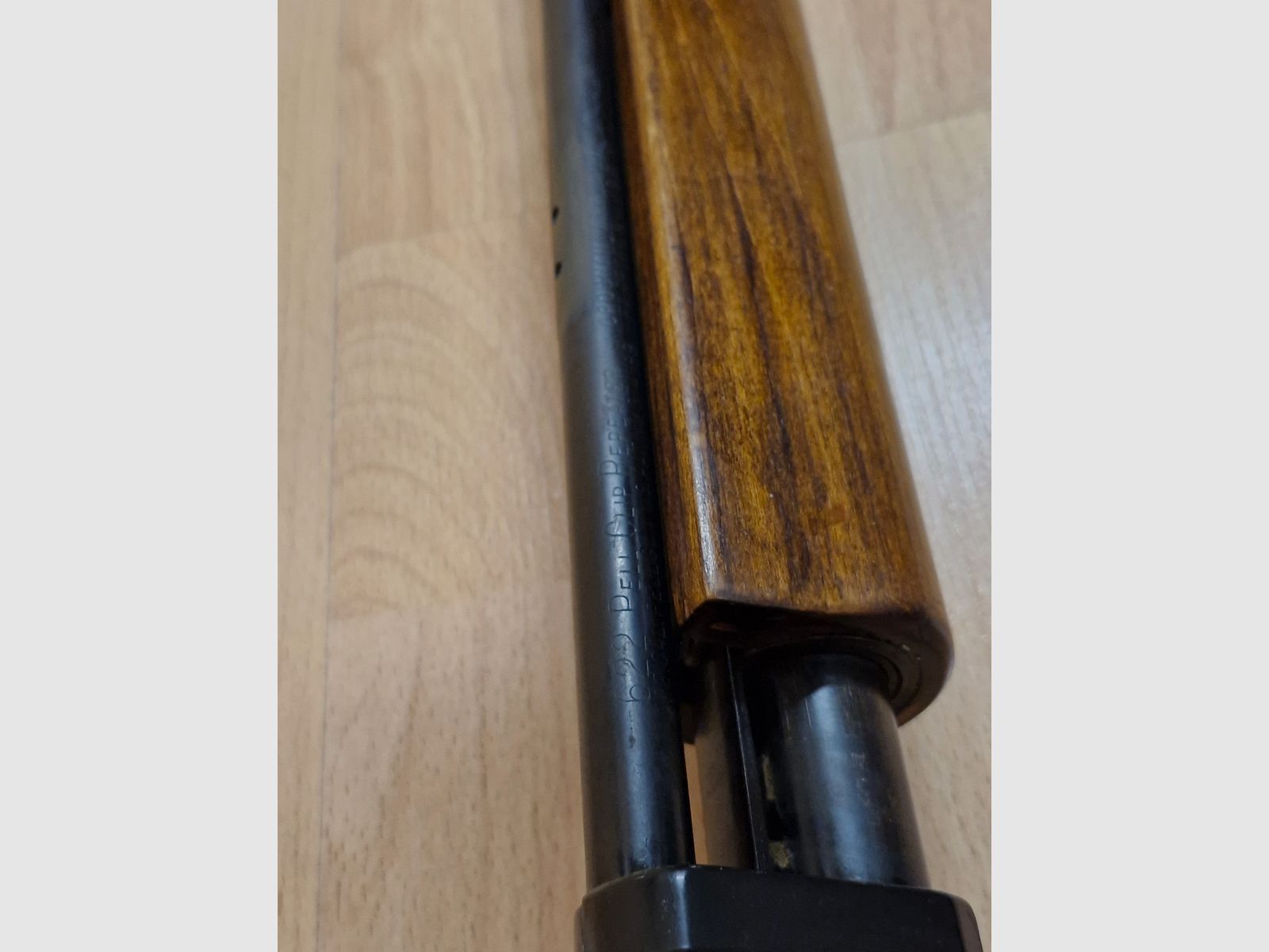 Crosman 622 Pell Clip Repeater 5,5mm .22 CO2 Vorderschaftrepetierer