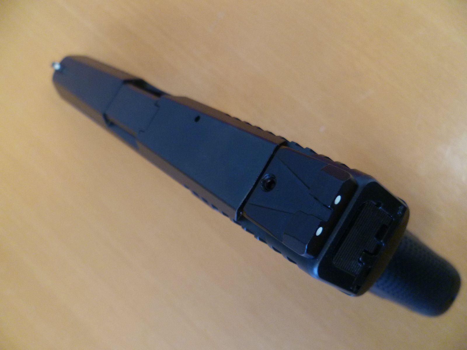 Pistola CZ P-10 C 9mm Luger