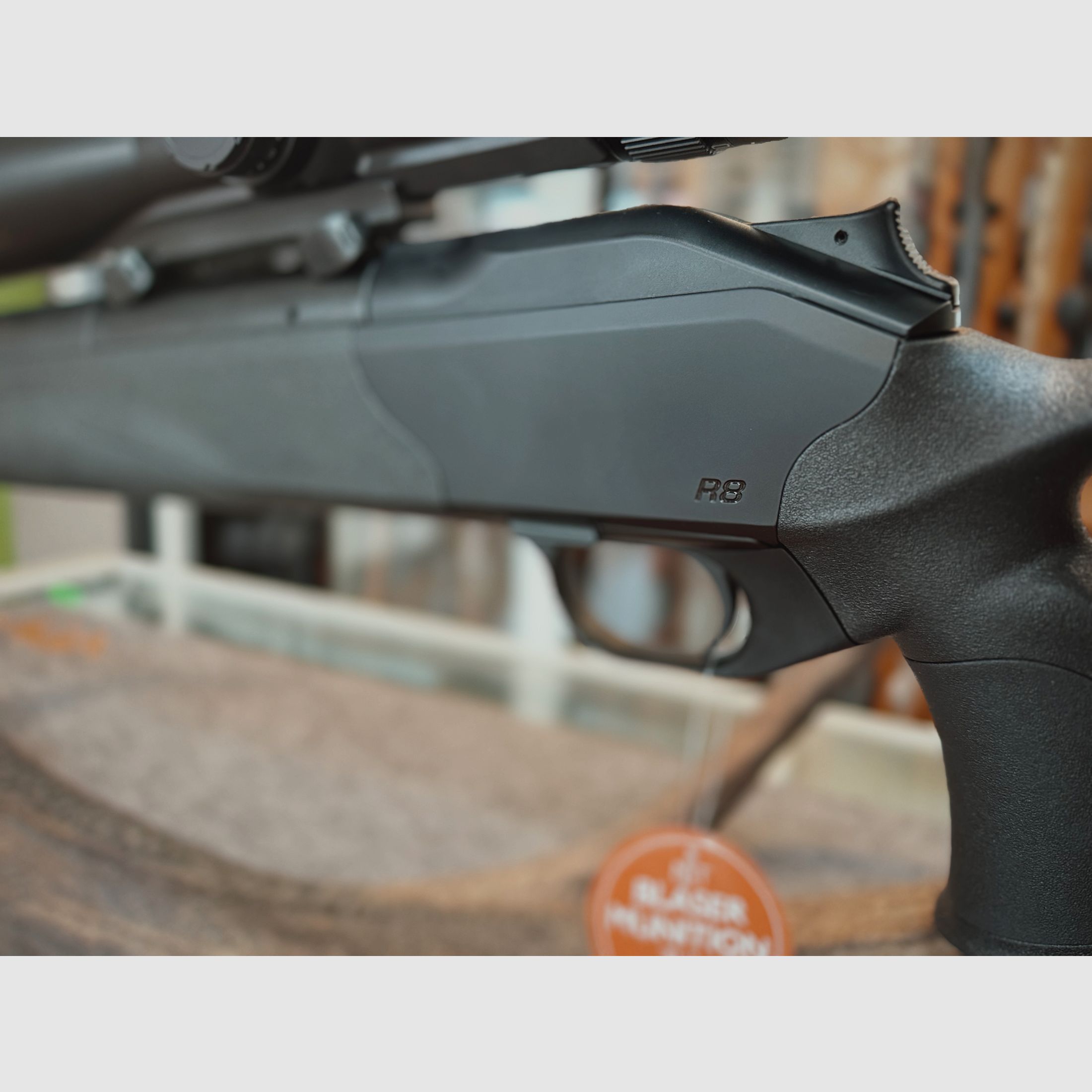 R8 Ultimate Silence .300BLACKOUT Black Edition incl. Leica Fortis 1.8-12X42 and saddle mount