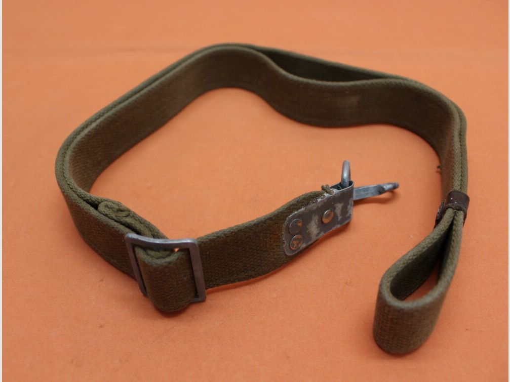USSR SURPLUS Kalashnikov AKM: green USSR sling with carabiner hook (also suitable for SVD) used