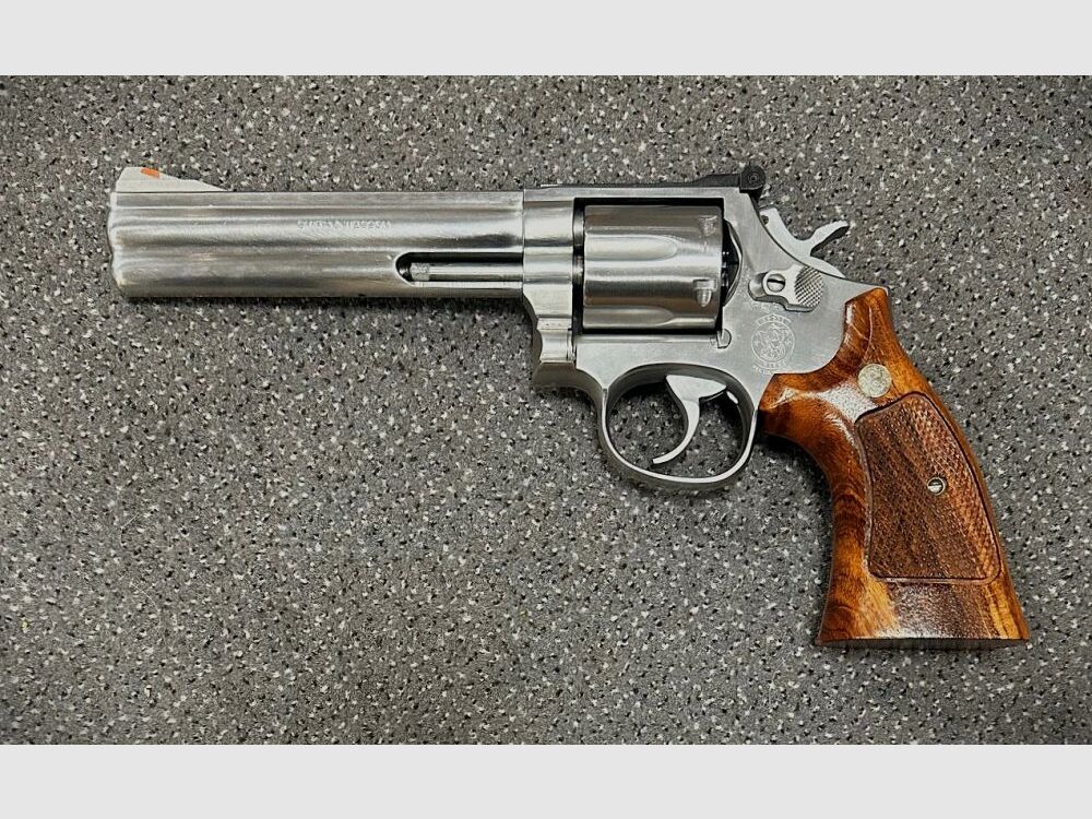 S&W Smith & Wesson 686-2