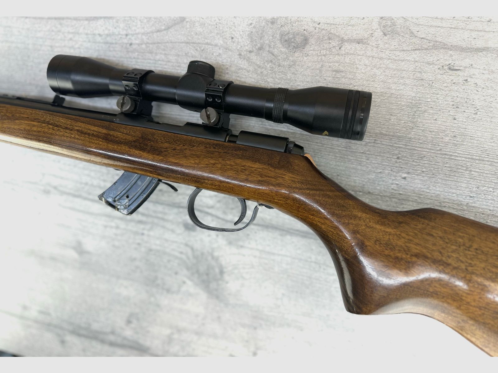 CBC Model 122, Kal.: .22lr Repetierbüchse + Gamo Zielfernrohr