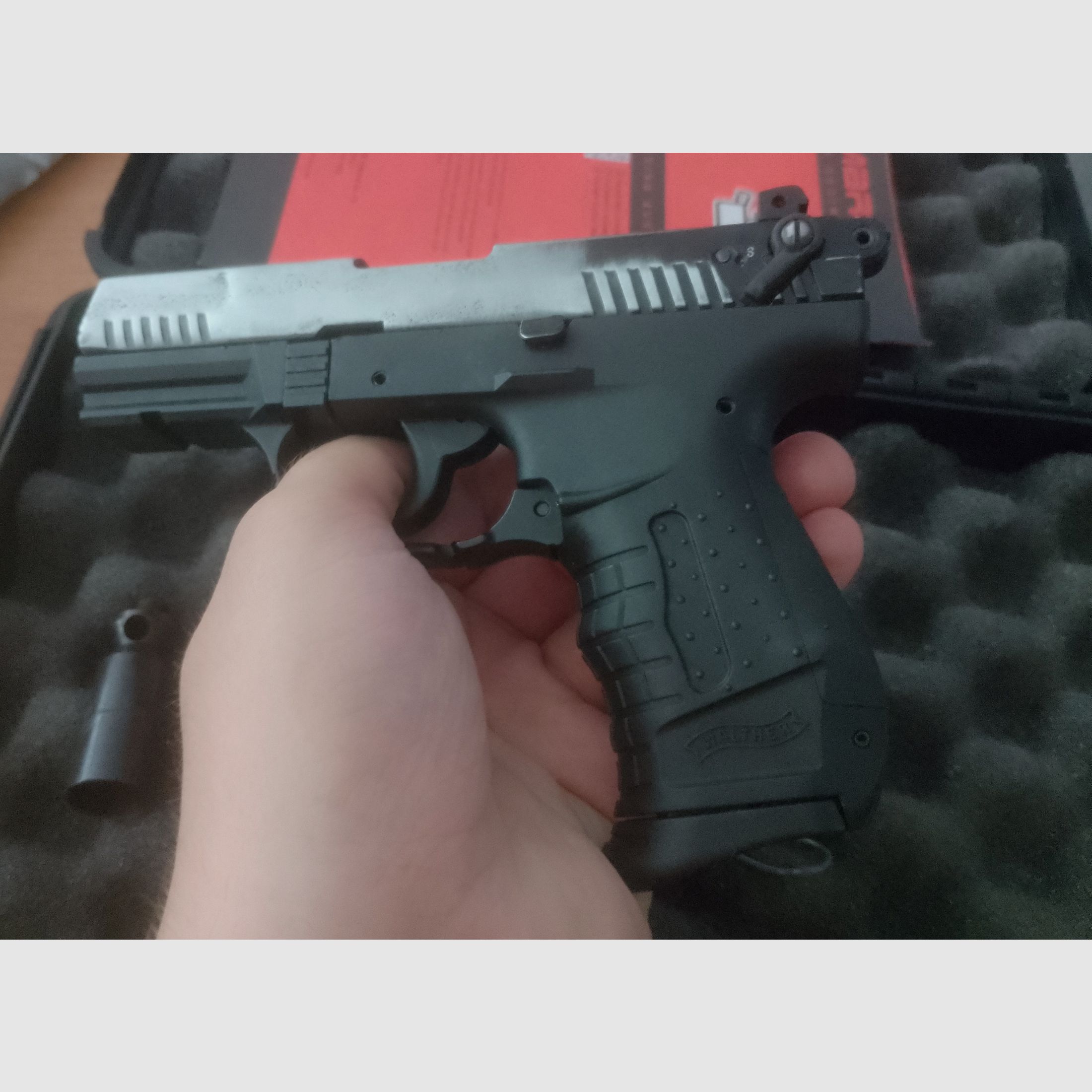Walther P22 im PTB 778, Schreckschuss cal. 9mm PAK mit Verpackung!