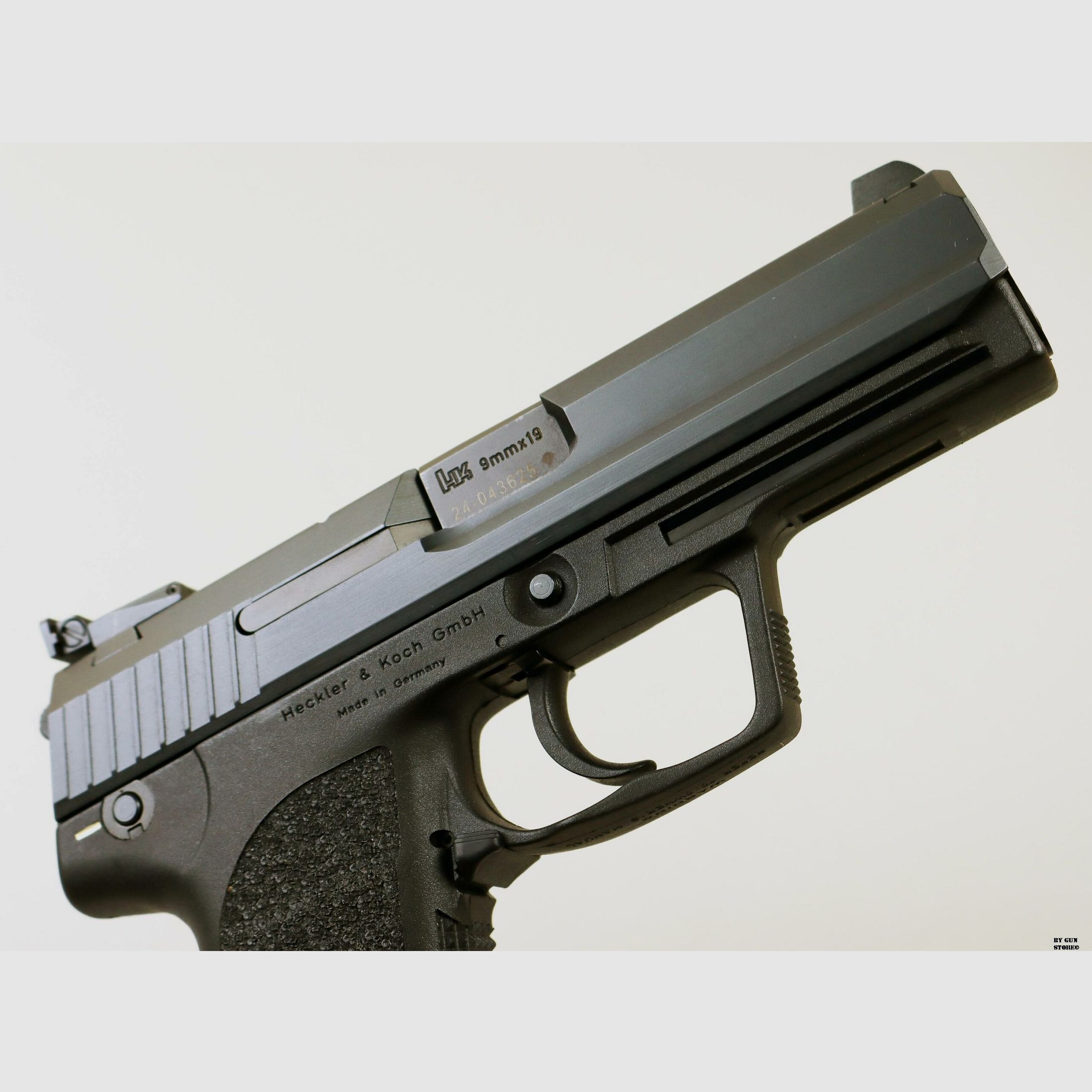 Pistole Heckler & Koch mod. USP Kal. 9×19 mm matr. 24-043625, Bild 7 von 11