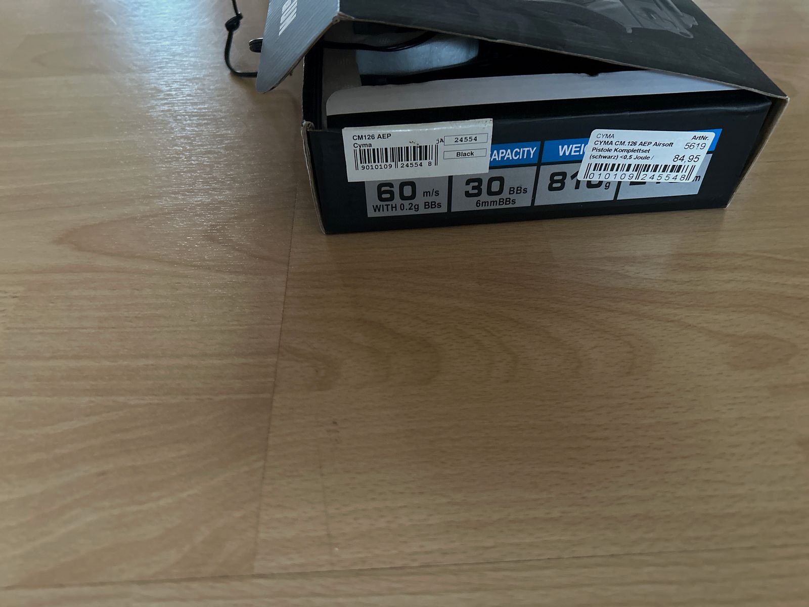 Pistola Airsoft CM. 126