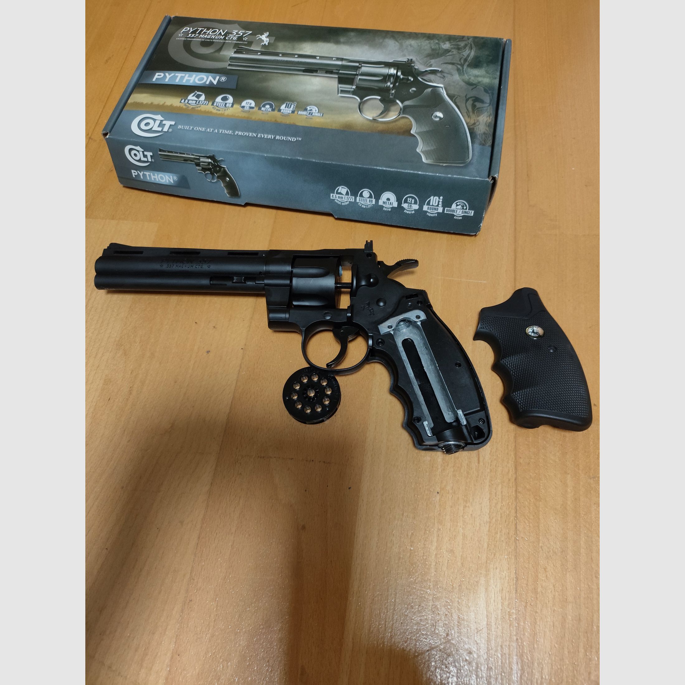 Colt Python .357 CO2 4,5 BB und Diabolo