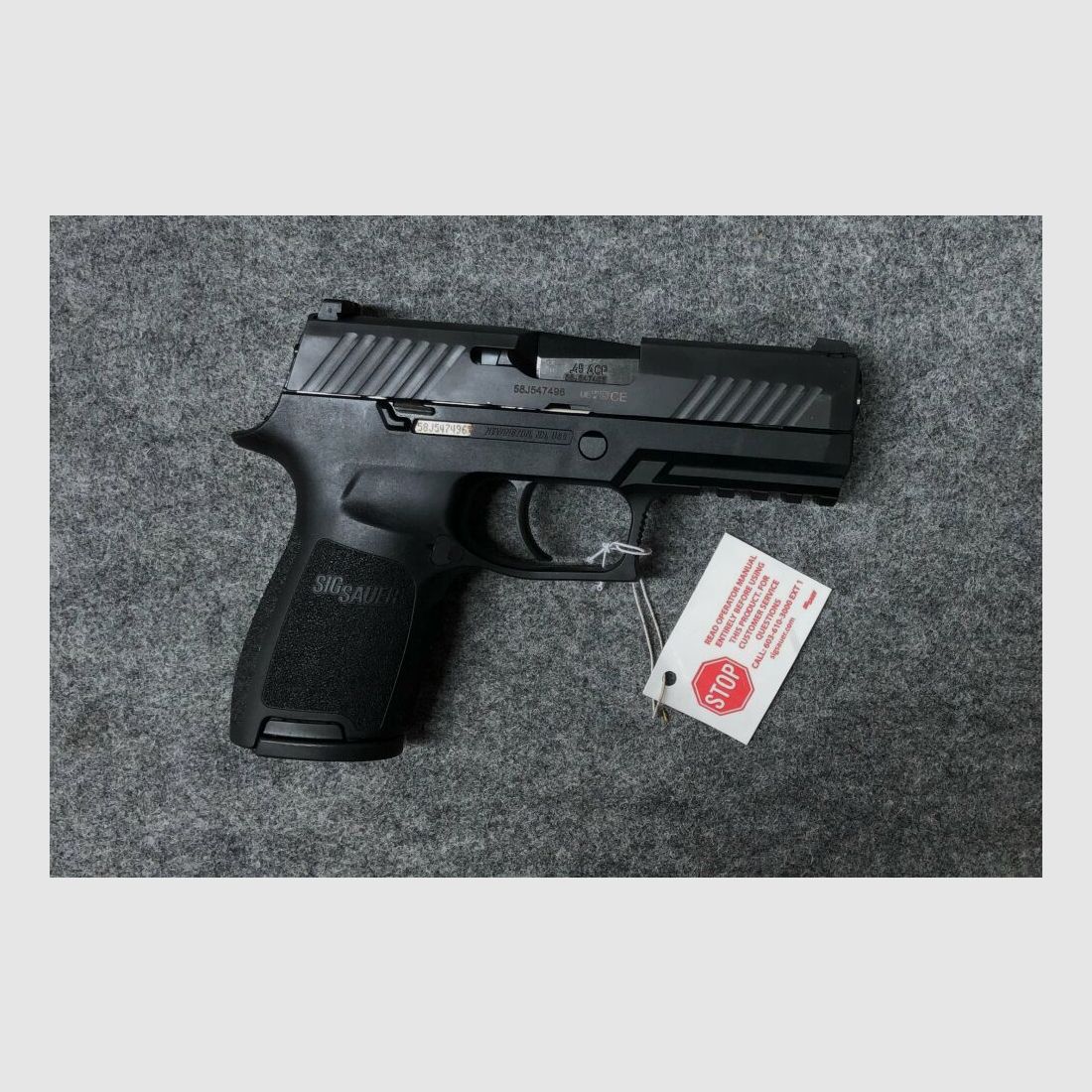 SIG Sauer SIG P320 .45Auto, afbeelding 2 van 2