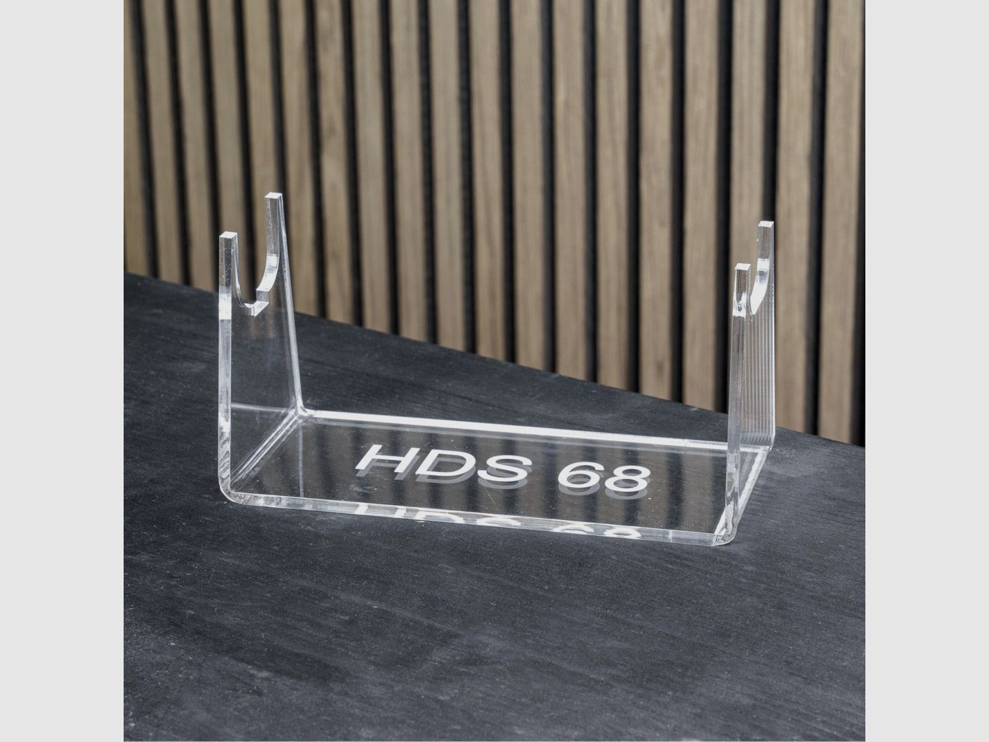 PLEXIGLAS® tafelstandaard voor HDS68 | TS68 | stijlvol ontwerp met lasergegraveerd Homedefence-logo
