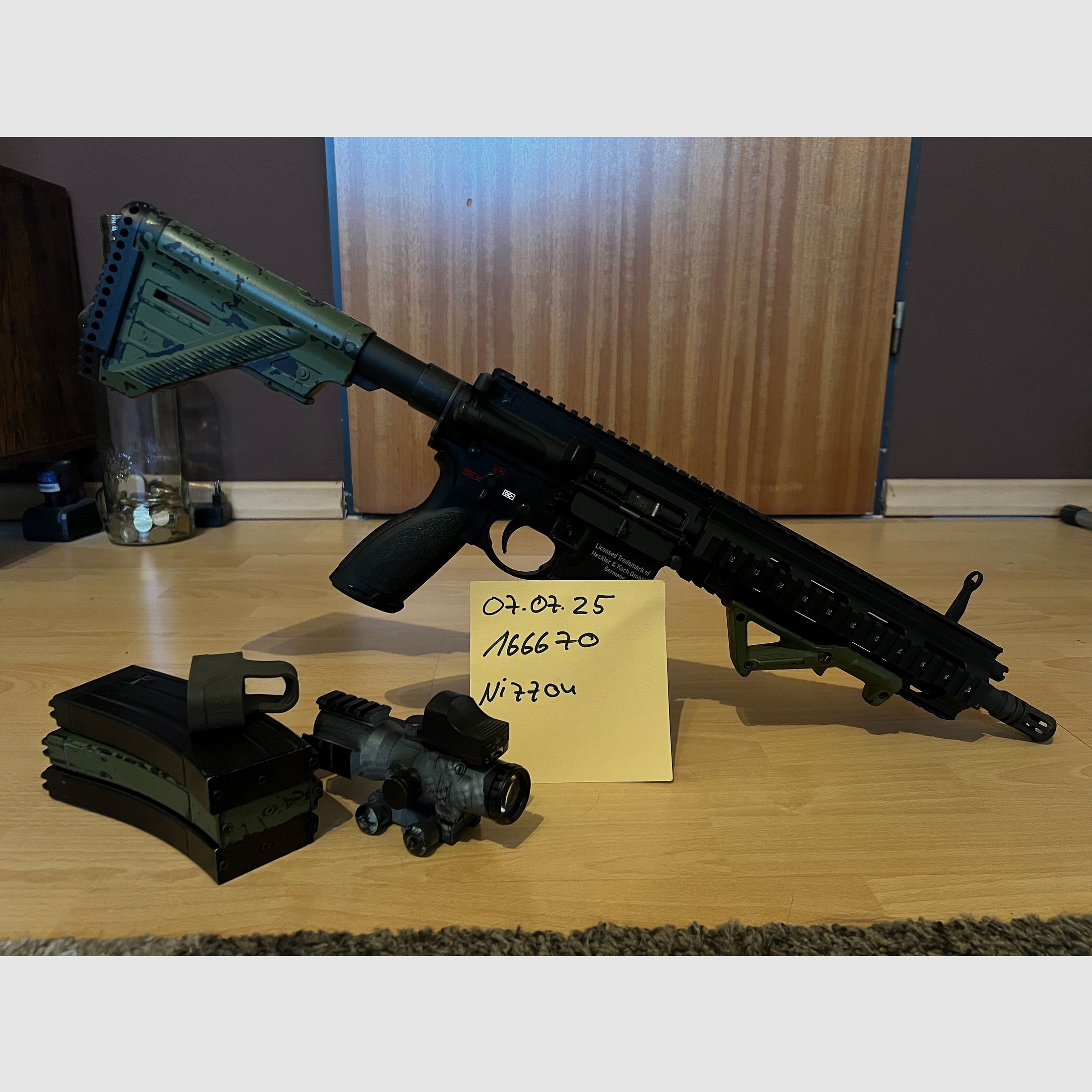 VFC HK416 A5 GBB mit 4 Magazinen und Zubehör 