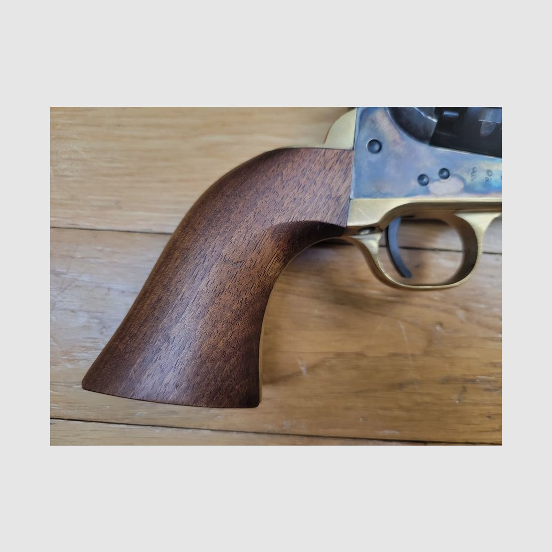 Schöner Colt 1851 Uberti Revolver Schwarzpulver – Navy Modell „Sheriff“ – Kal. 36 – Lauf 5 Zoll – Waffe von 1982 – Neuwertig, Bild 3 von 14