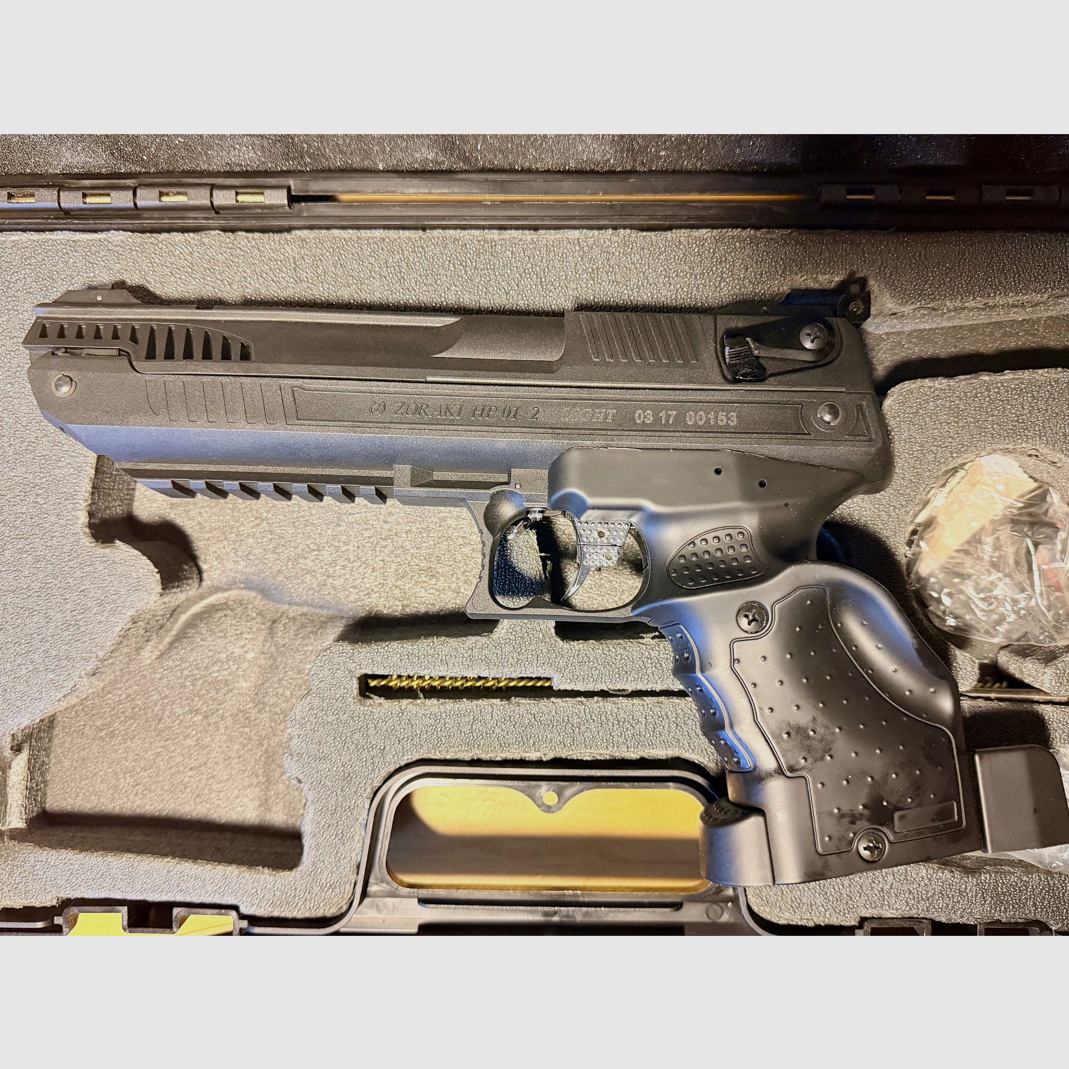 Zoraki HP-01-2 pistolet pneumatyczny w kalibrze 4,5 mm