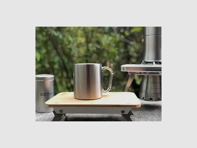 nCamp Karabinerbecher, isolierte Tasse