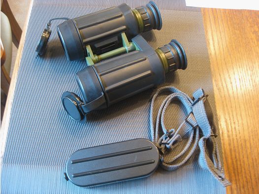 <UWAGA AFRYKA-ALASKA-KANADA oraz TRADYCYJNI ŁOWCY i KOLEKCJONERZY !! Oferowany jest "TO" LEGENDARNE CARL ZEISS Jena EDF 7x40 B/GA w bardzo rzadkiej WERSJI CYWILNEJ !!! Żaden Swarovski-LEICA-IOR-STEINER-Blaser-MINOX-SAUER !!