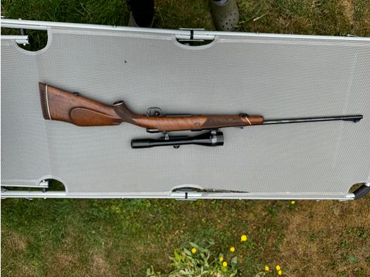 Mauser Modell 2000 cal. .375 H&H Magnum avec Zeiss Diavari 2,5–10x50 et montage à crochet Suhler