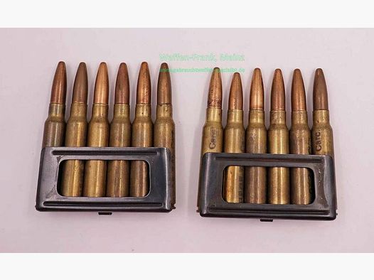 Italiaans - Diverse geweerpatronen op laderamen 7,35 Carcano