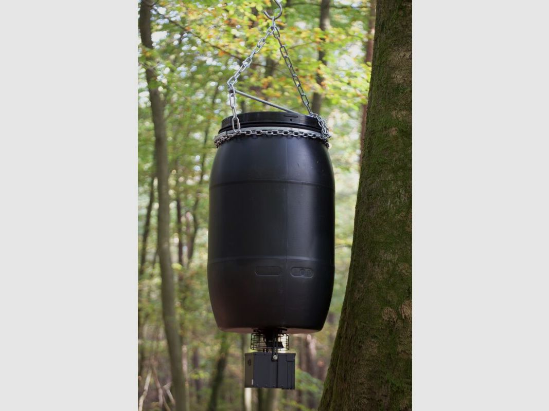 Attratec Futterautomat mit 220 L Faß