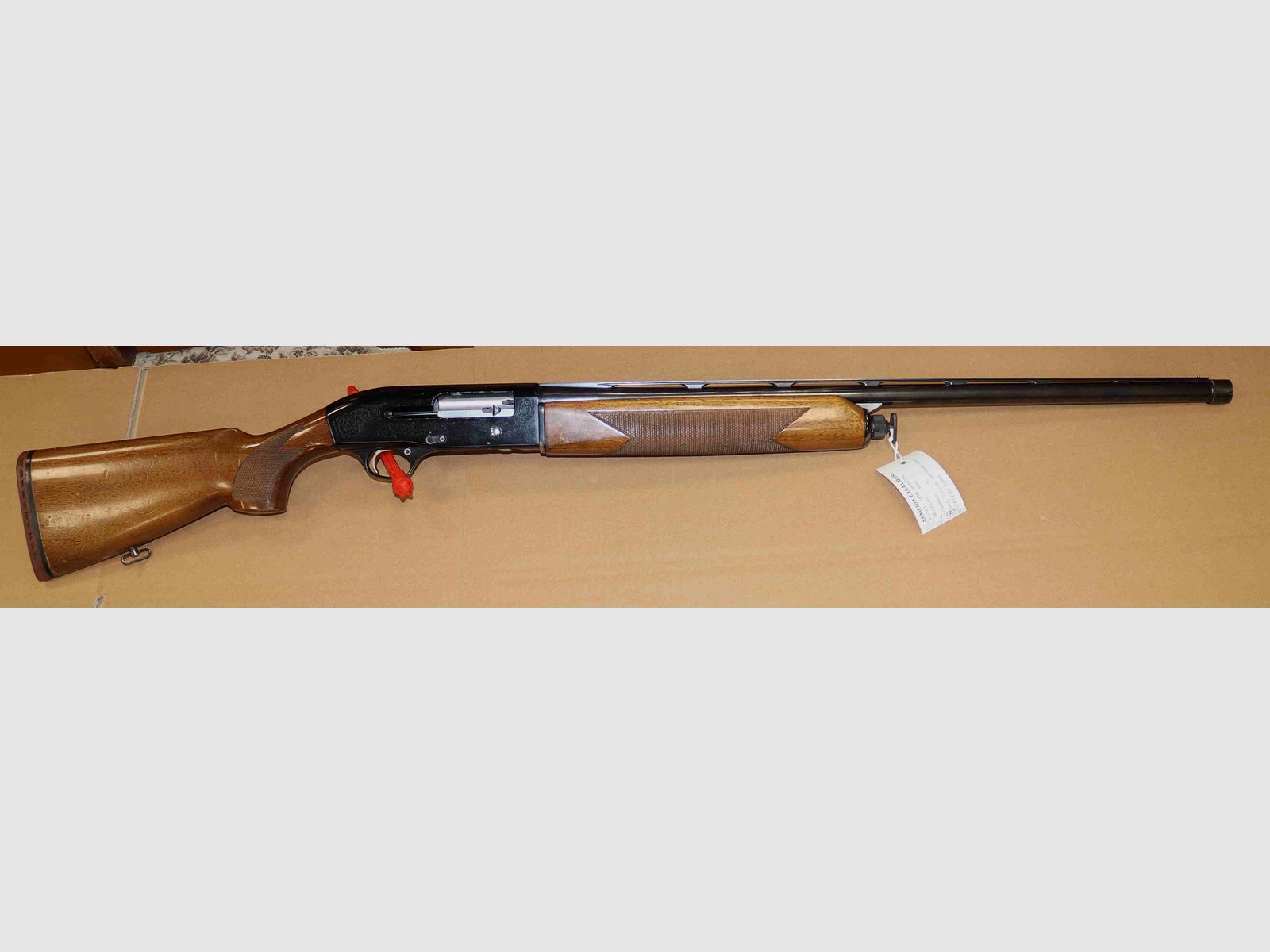 Semi-Automatic Gun Beretta Model A302 Caliber 12, image 5 of 9