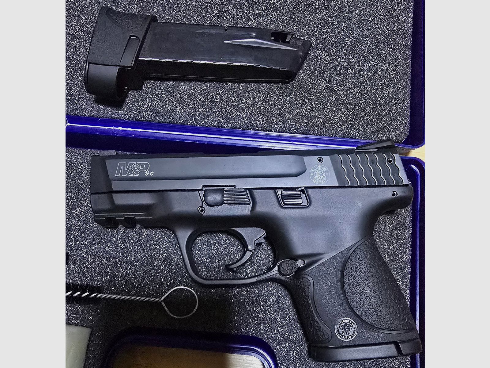 Smith&Wesson MP9c Schreckschuss 9mm PAK 2 Magazine