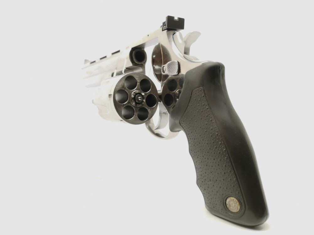 Taurus 44