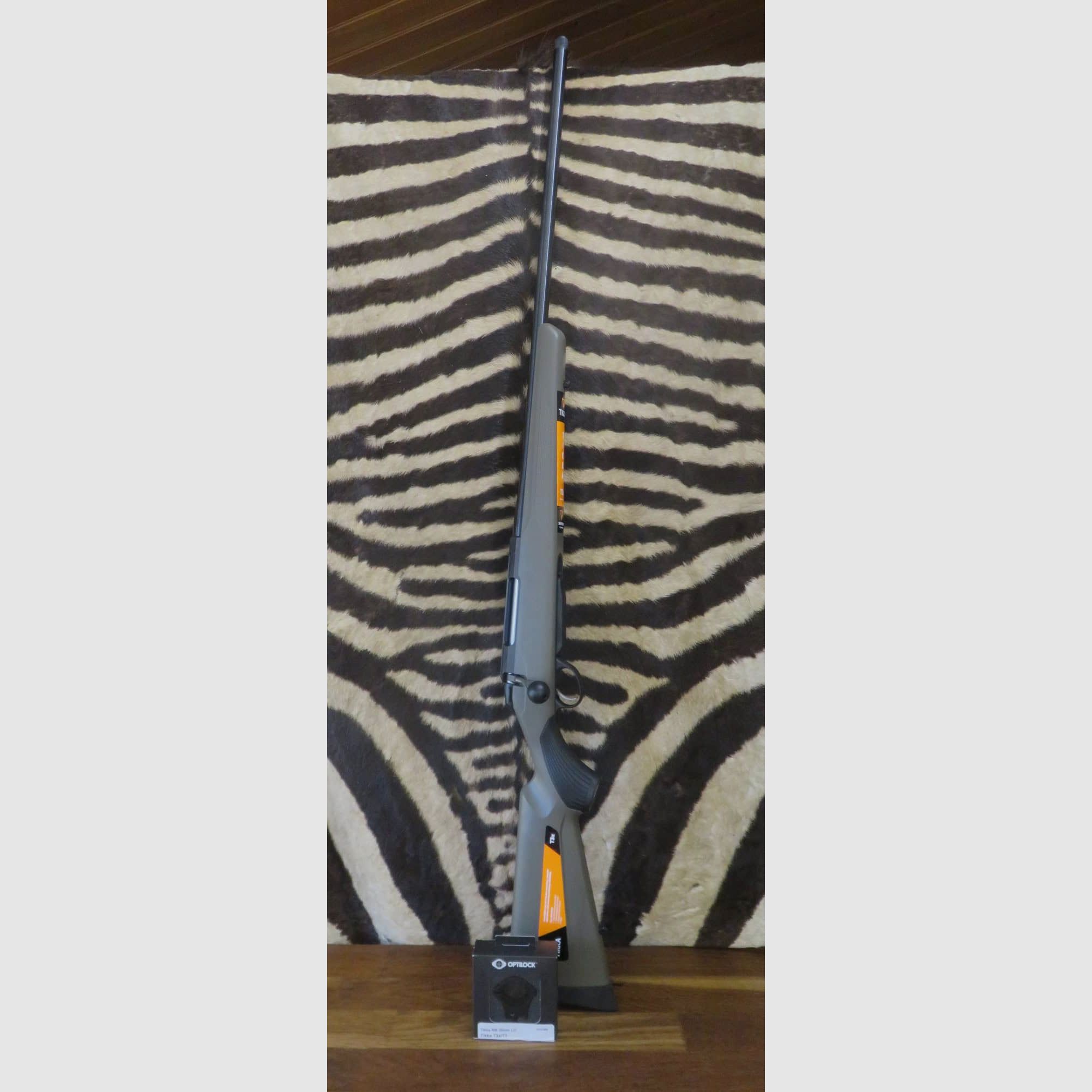 TIKKA T3X Lite OD Green .300wm Repetierbüchse 62 cm mit Gewinde und Montage, Bild 1 von 9