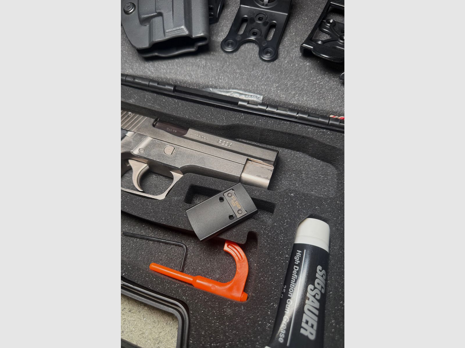 SIG Sauer P226 | 9 mm Luger | Eckernförde | Optics Ready | Zubehörpaket