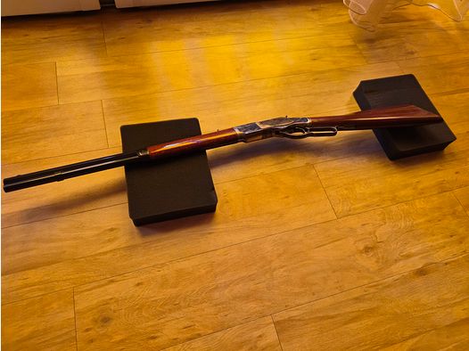Onderhevelrepeater UBERTI Mod. 1873 caliber 357 Magnum