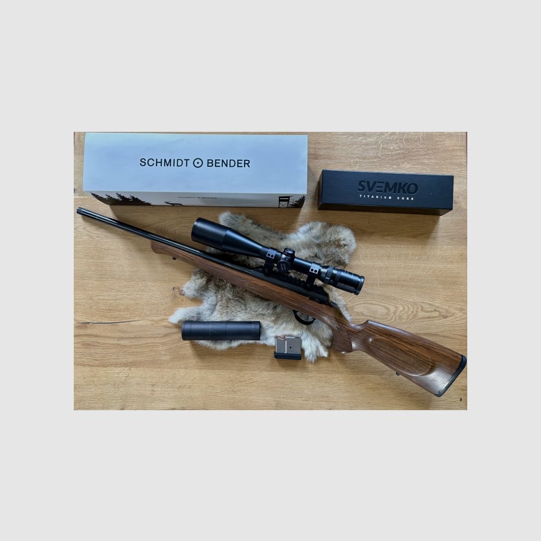 Anschutz Cal. 17 Hornet con 4-16x50 Schmidt & Bender