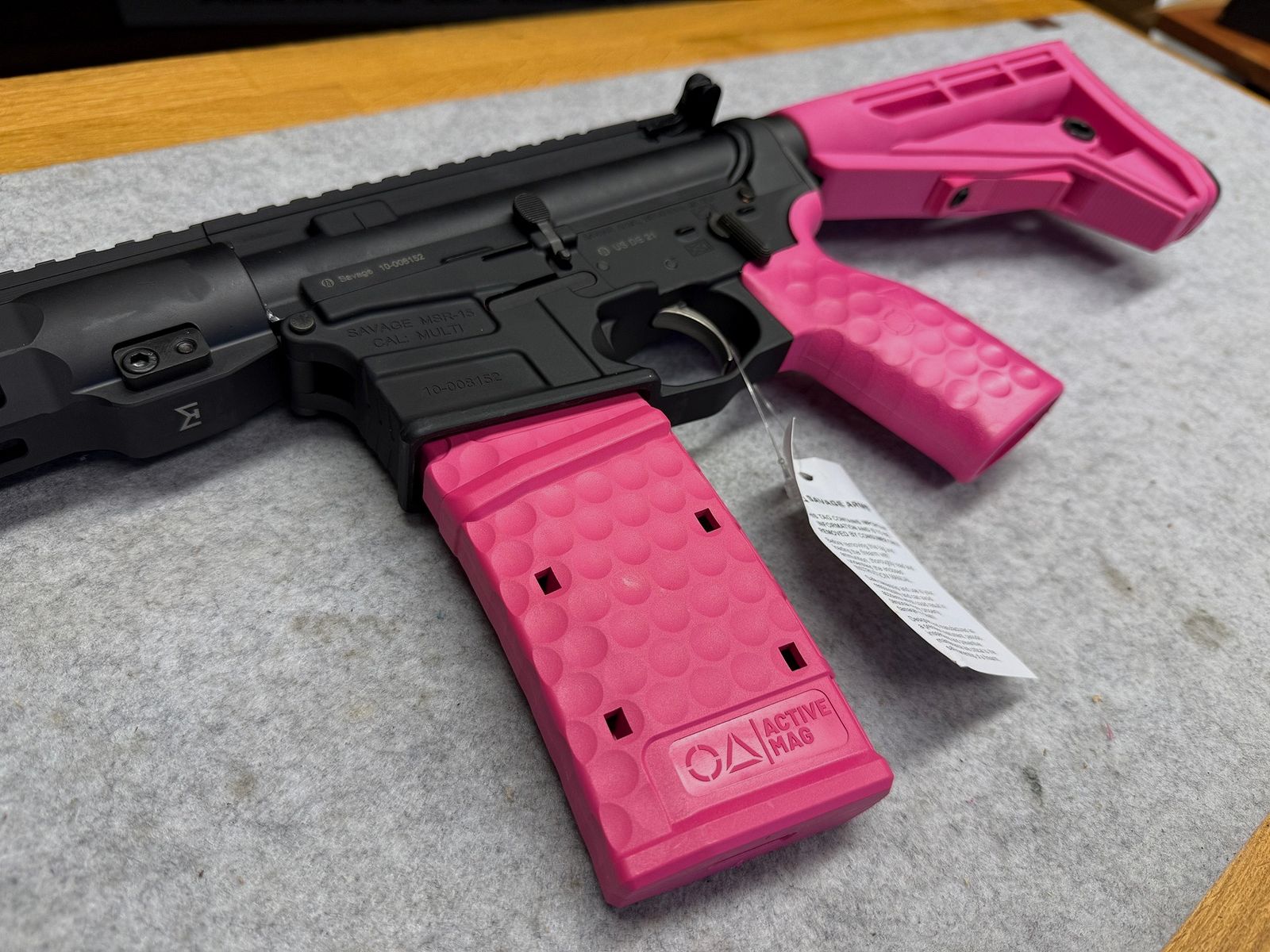 SAVAGE MSR-15 Recon Gen. 2 en calibre .223 Remington 16,75" canon Édition Pink Lollipop, image 3 sur 3