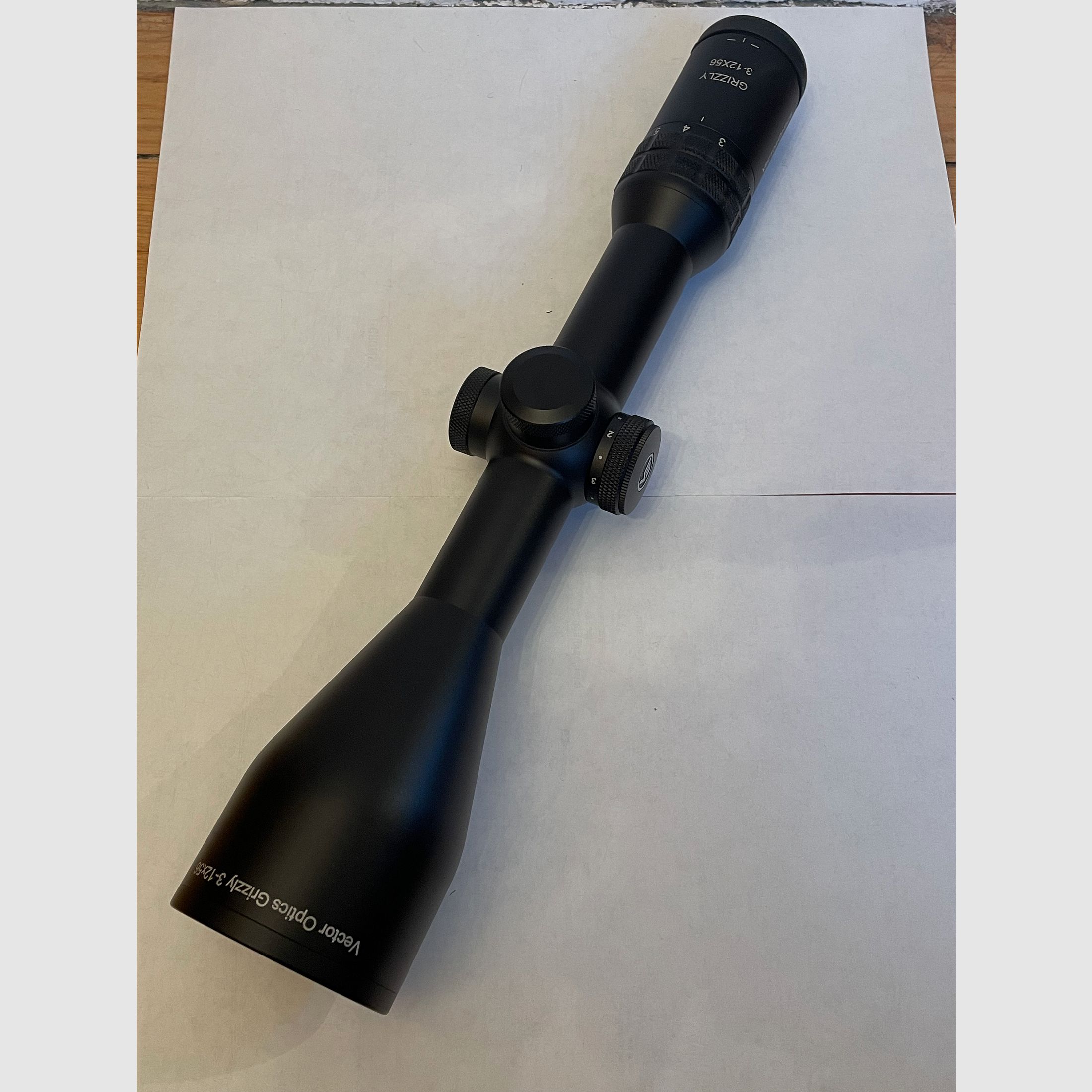 Vector Optics Grizzly 3–12x56 Zielfernrohr – Leuchtabsehen