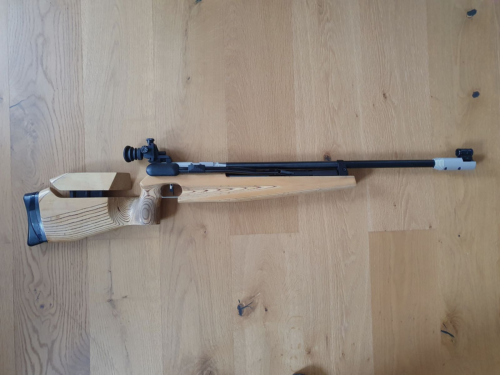 Air rifle model 601 Feinwerkbau including carrying case