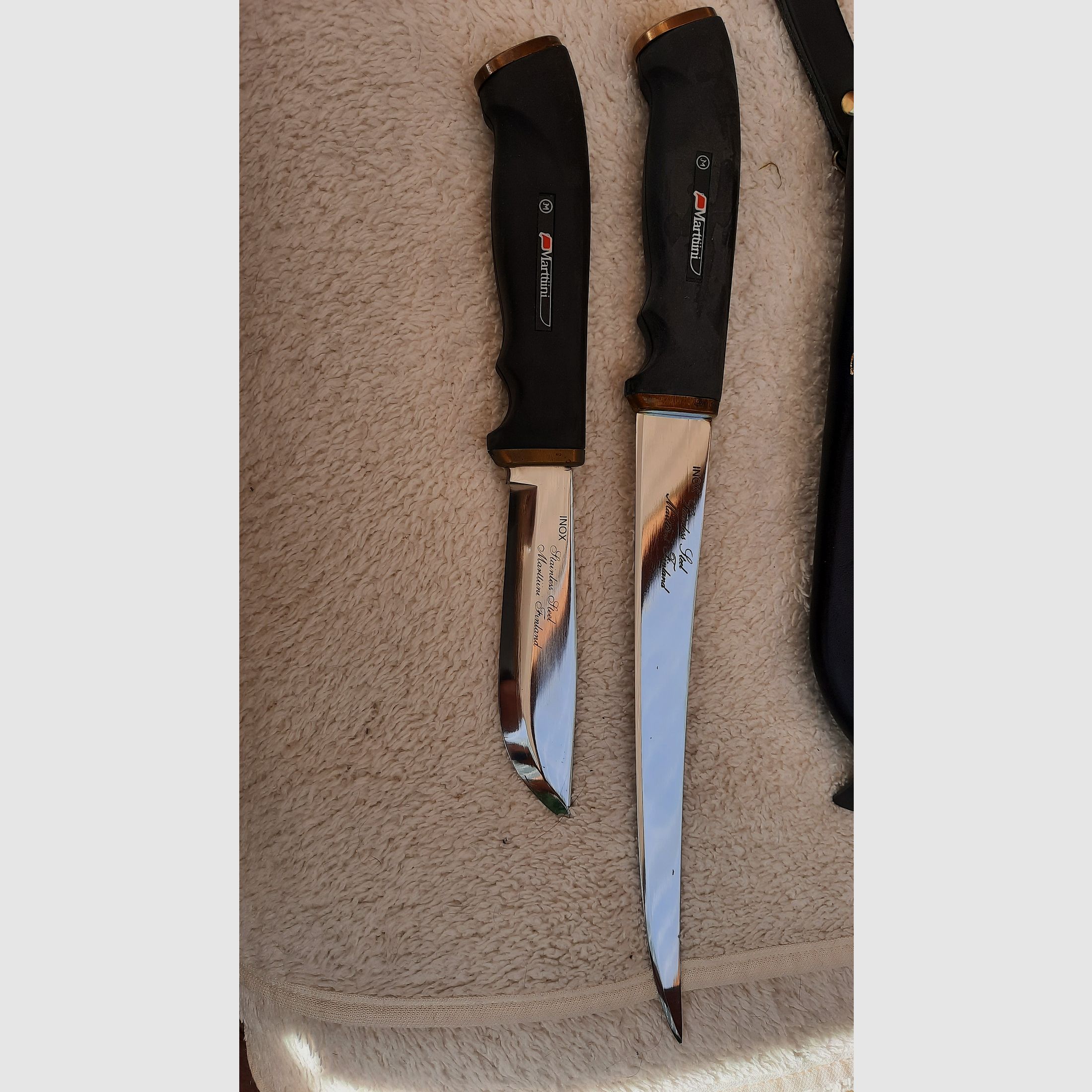 Klassisches Martini Messerset - Jagdmesser plus Filetiermesser INOX - komplett ausgerüstet.