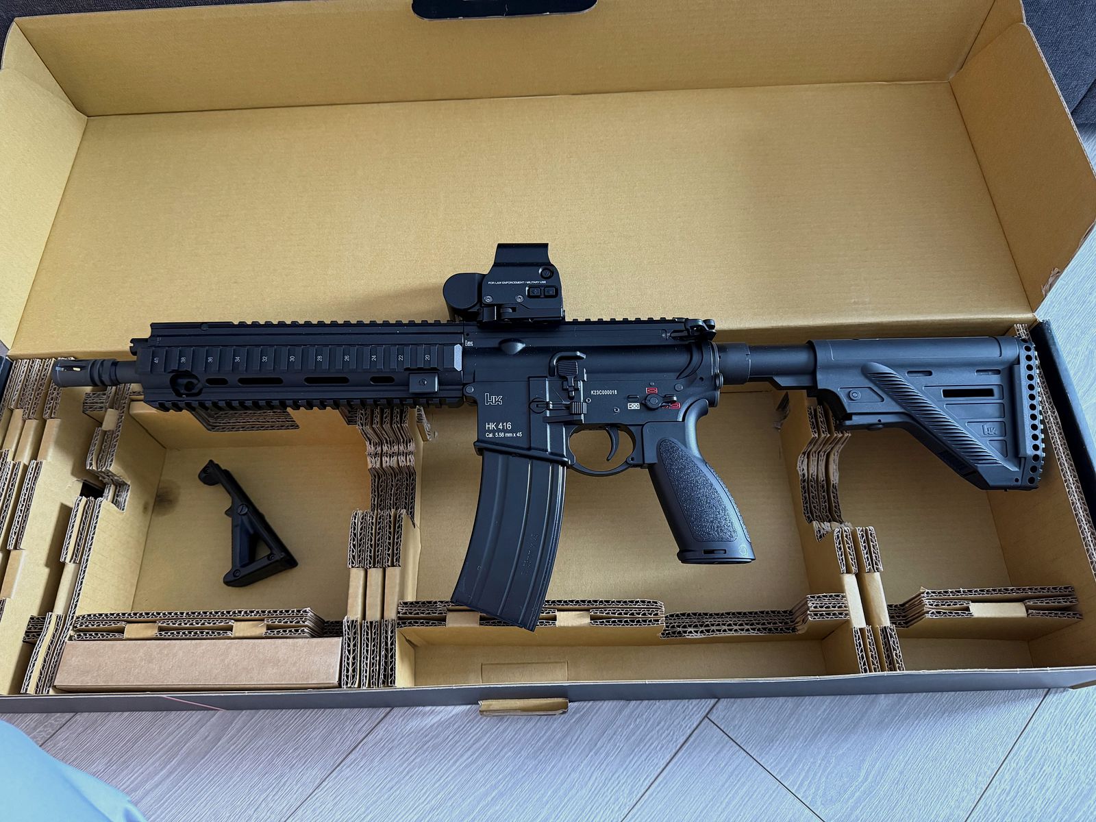 Umarex Heckler & Koch HK416 A5 BLK GBB 1,6J inkl. Red Dot Sight 558