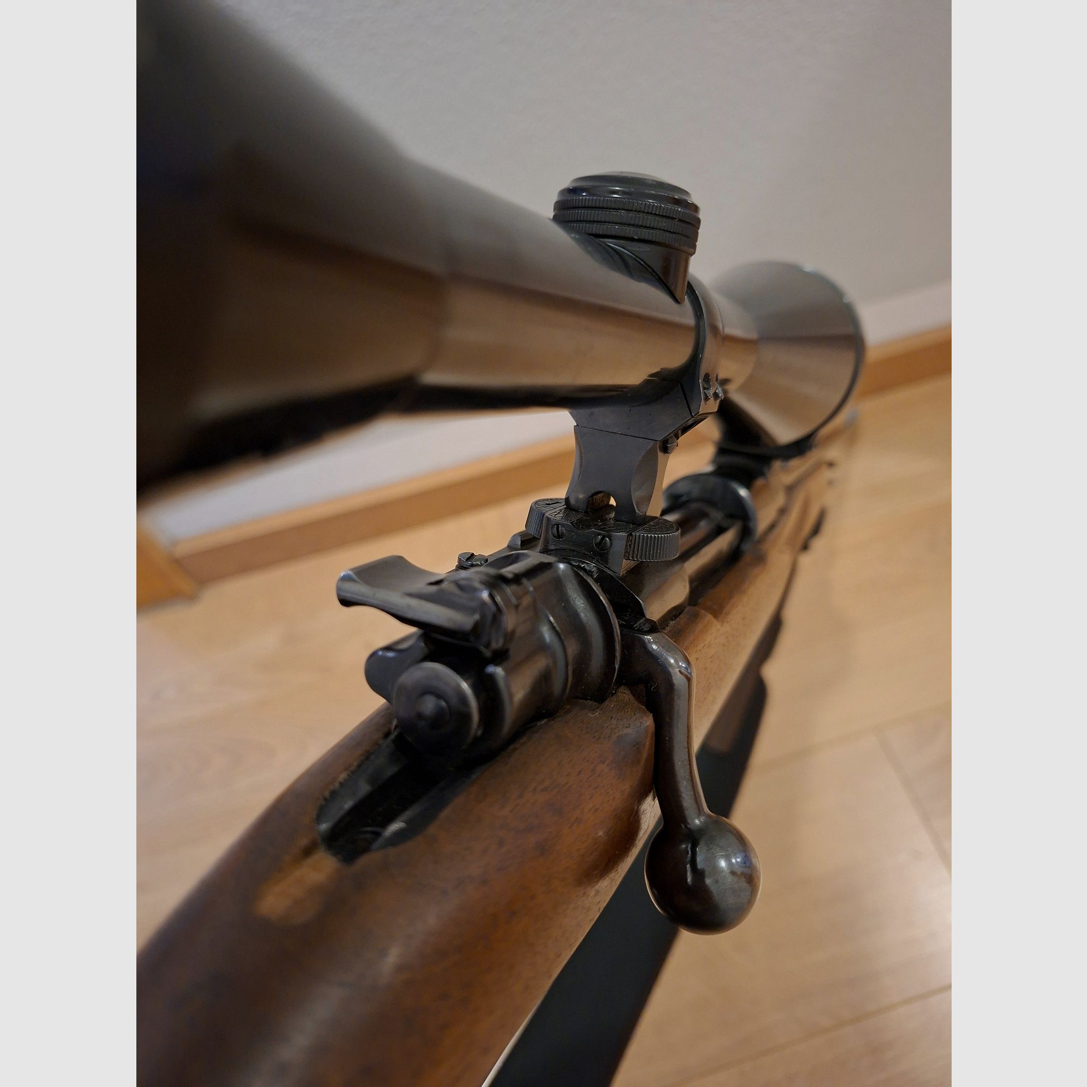 Grendelgeweer 8x68S, afbeelding 3 van 4