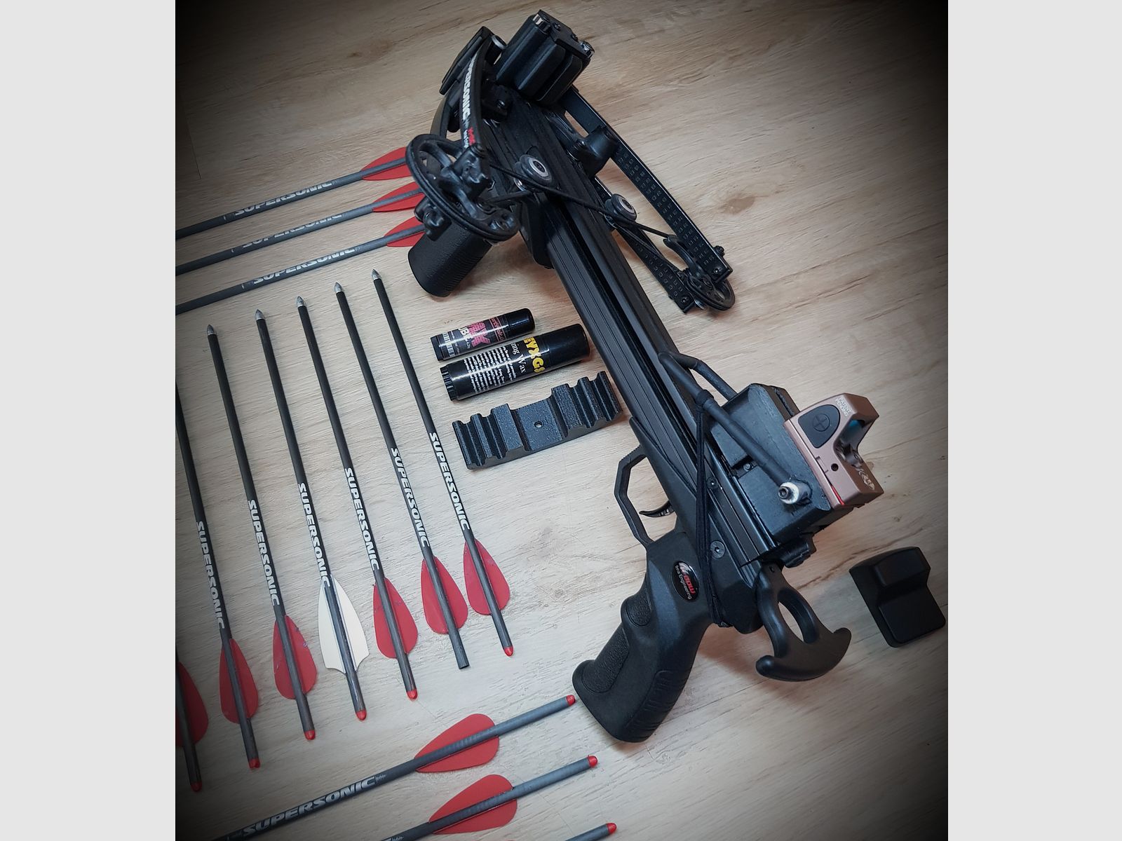 X-Bow Armbrust Supersonic FMA Magazine + Bolzen und Zubehör 