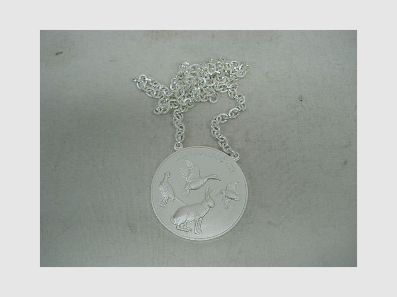 Hunting med. Small game silver-plated - 60 mm, ring and eyelet
