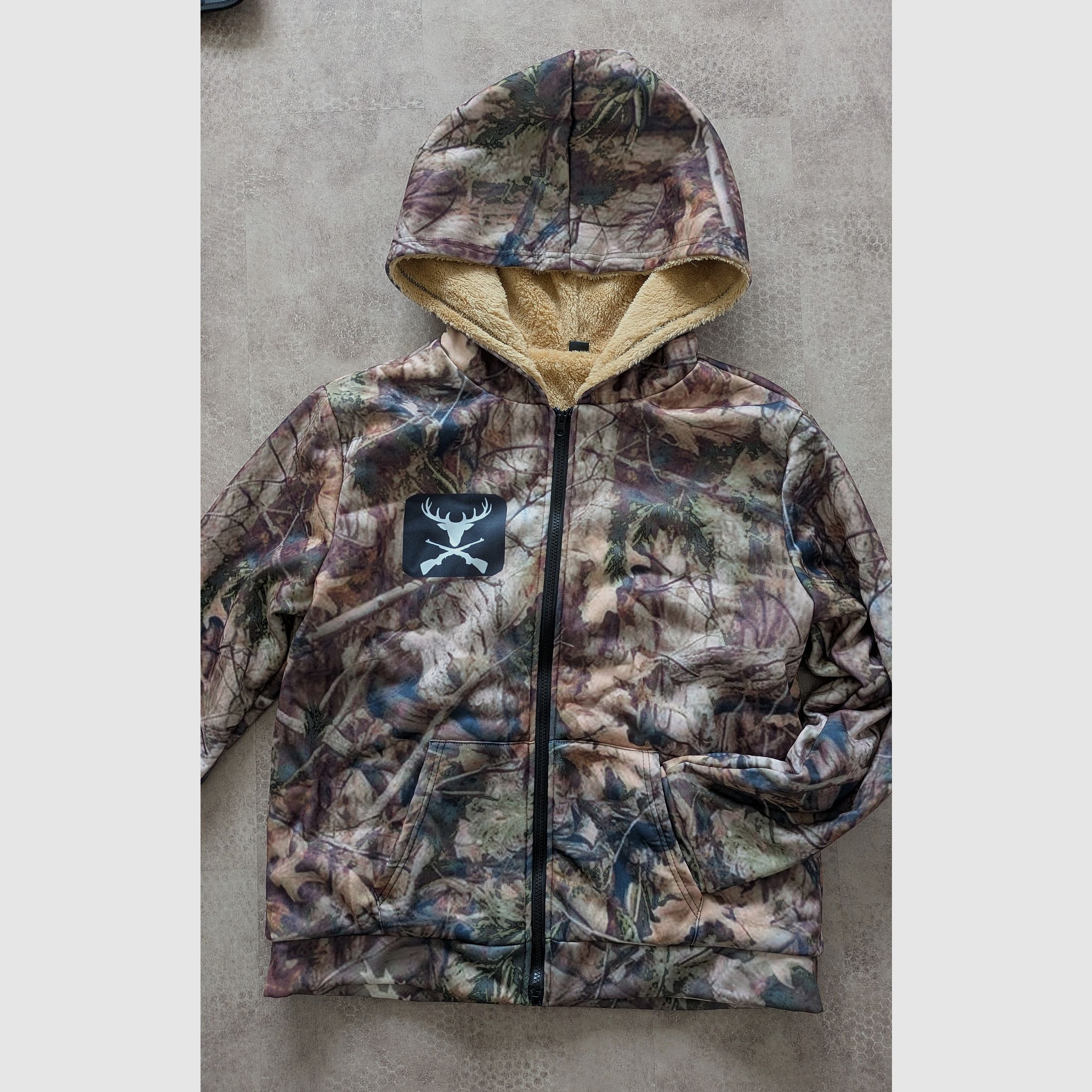 Gr. M leśna kamuflażowa kurtka z kapturem, ocieplana hoodie