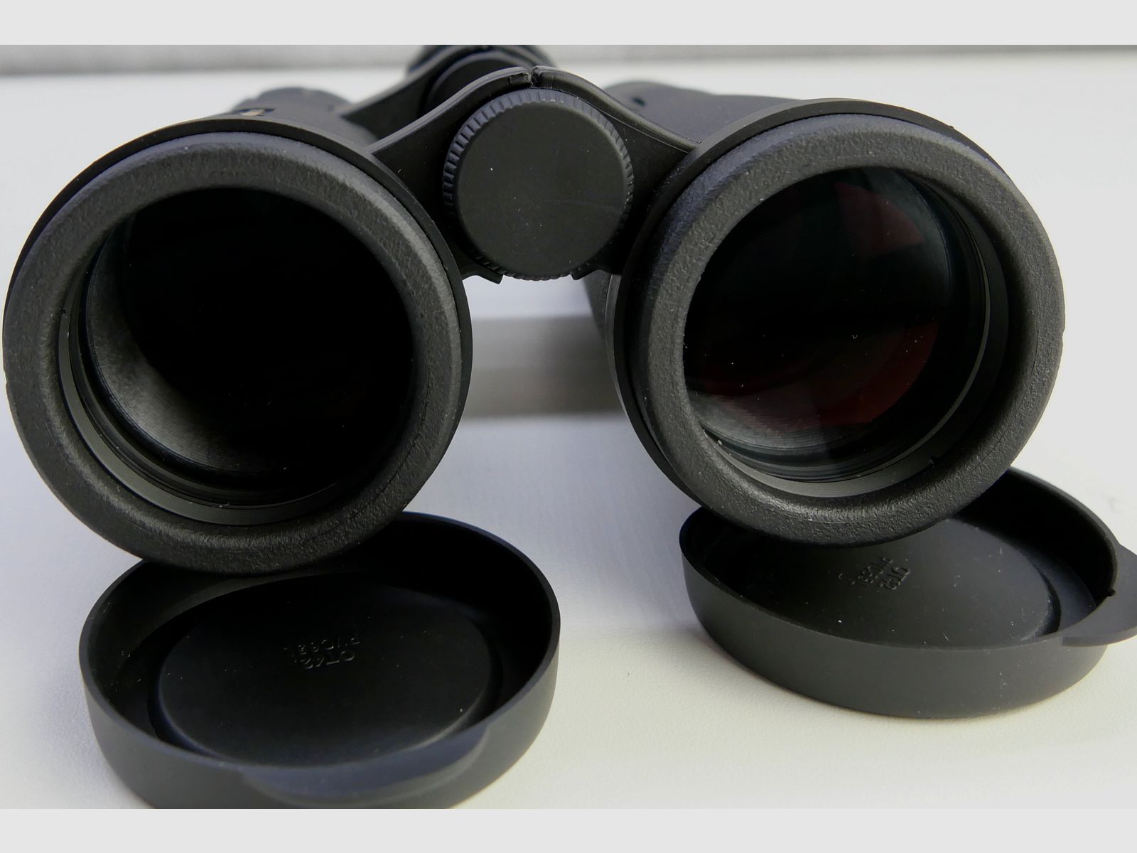Aussteller DDoptics Fernglas EDX 8x42-073