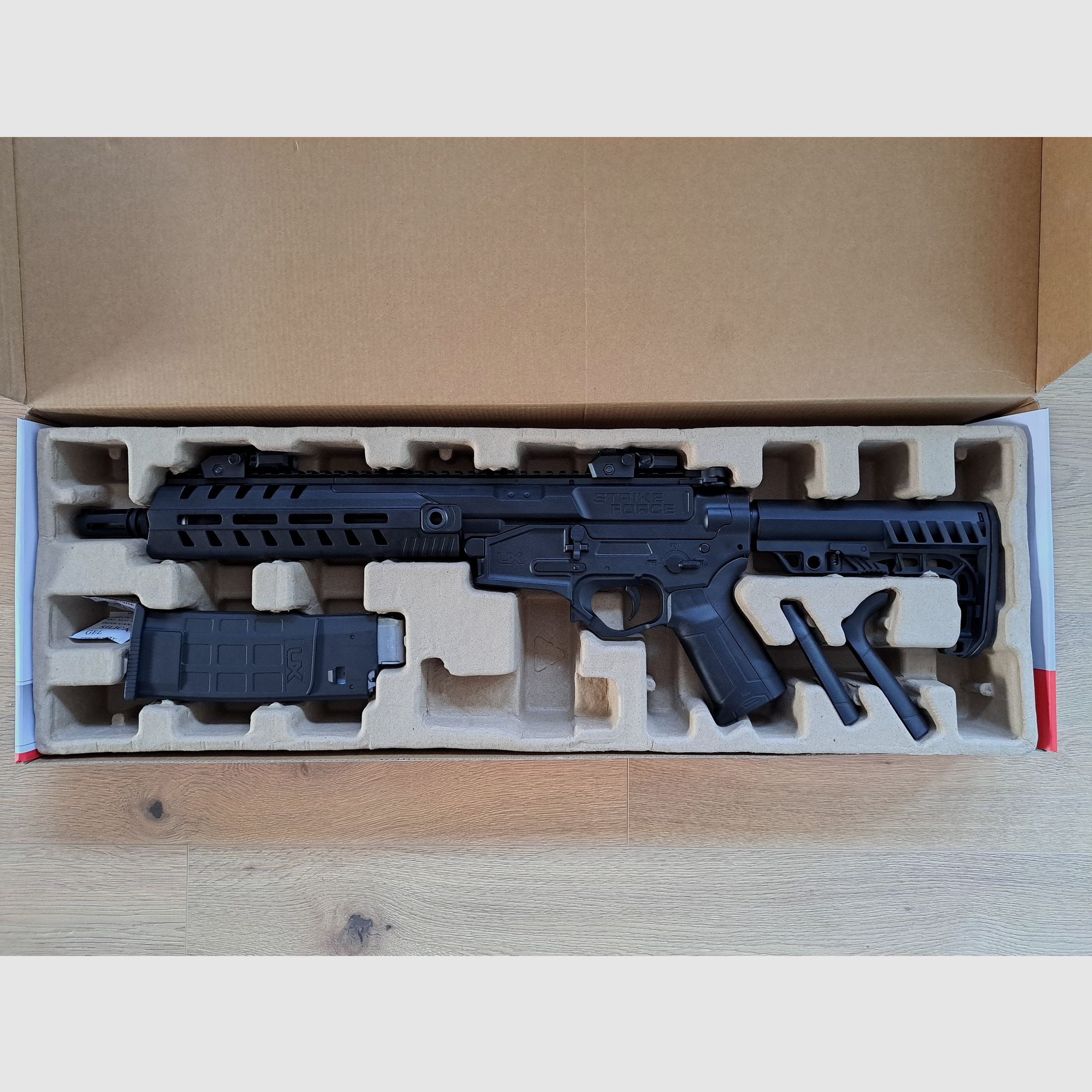 UX Strike Force 4,5 mm BB Comme neuf