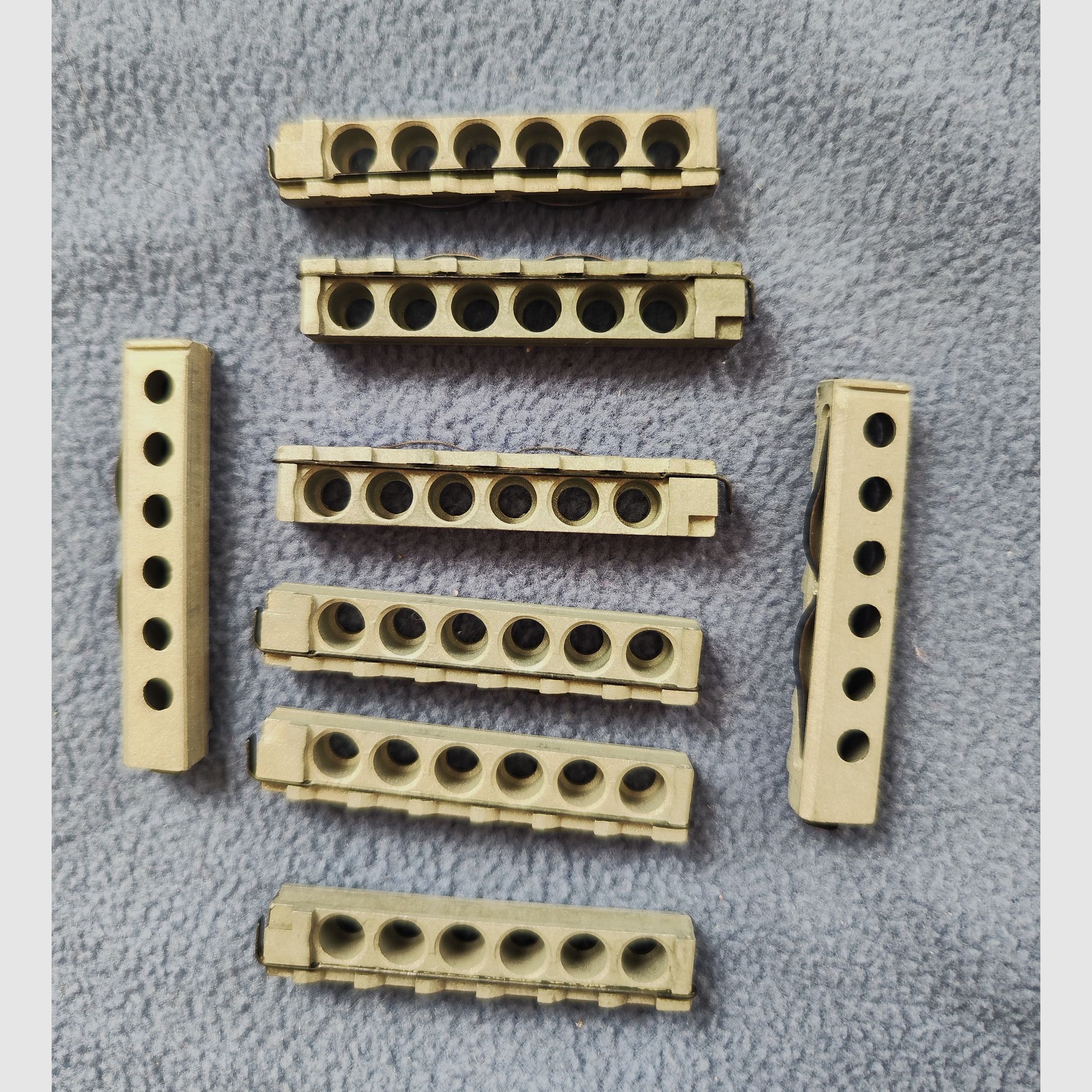 8 Ersatzmagazine für EM-GE 6mm ?
