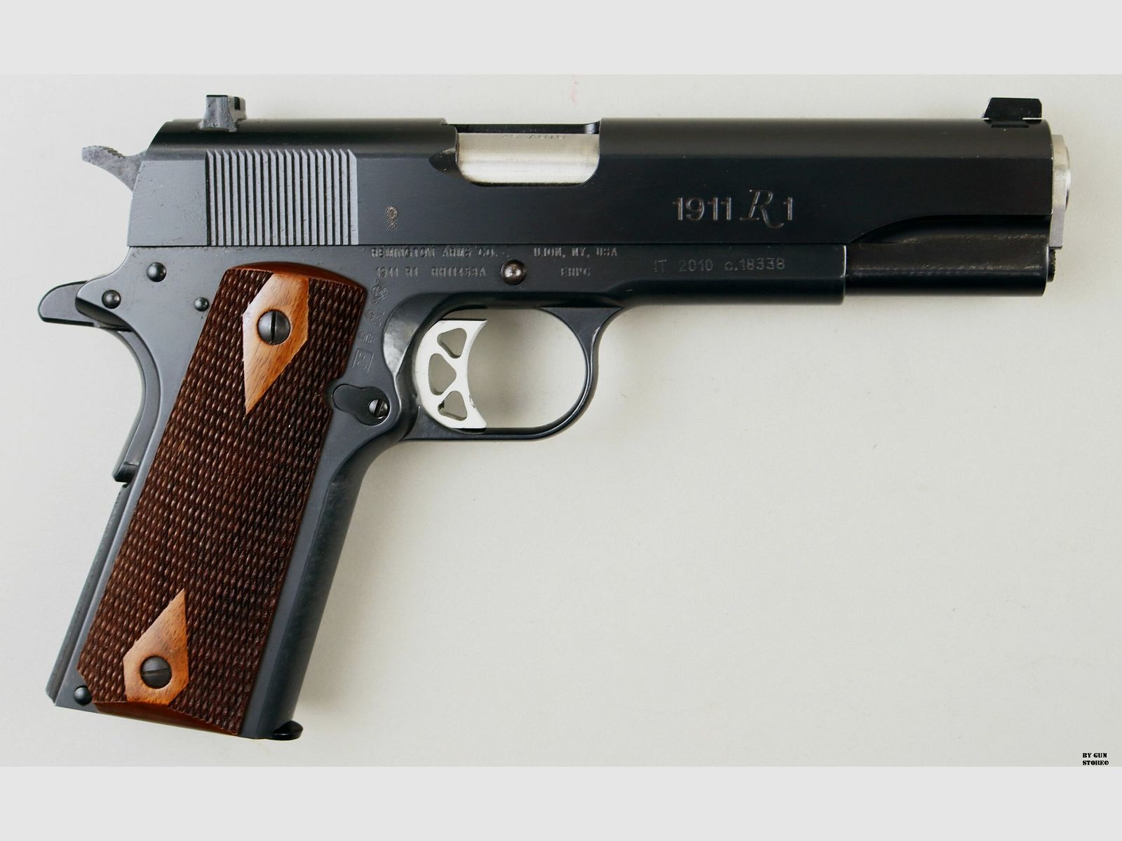 Pistola Remington mod. 1911R1 cal. 45 acp matr. RH11453A, immagine 3 di 9