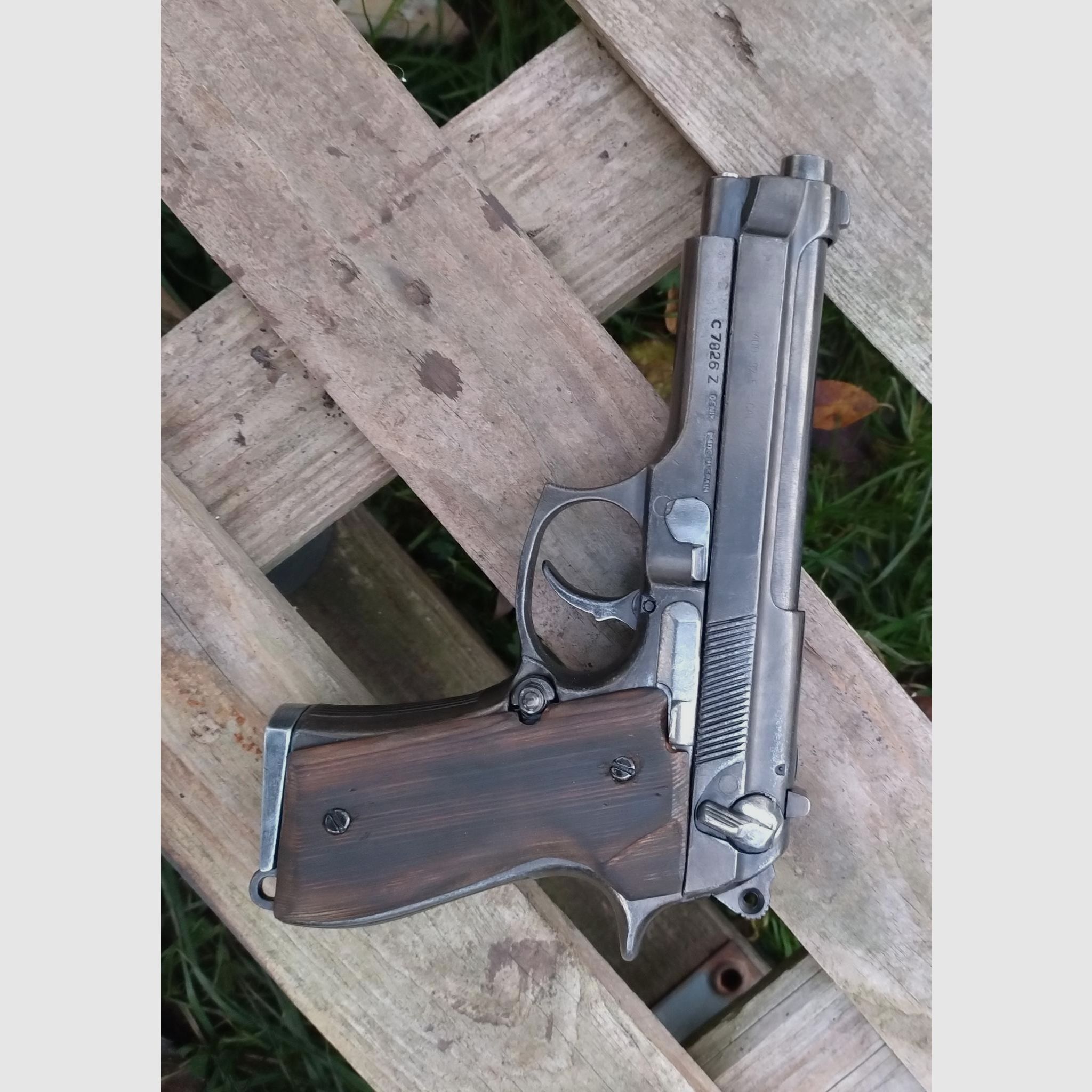 Model gun M92 new finish with custom wooden grips