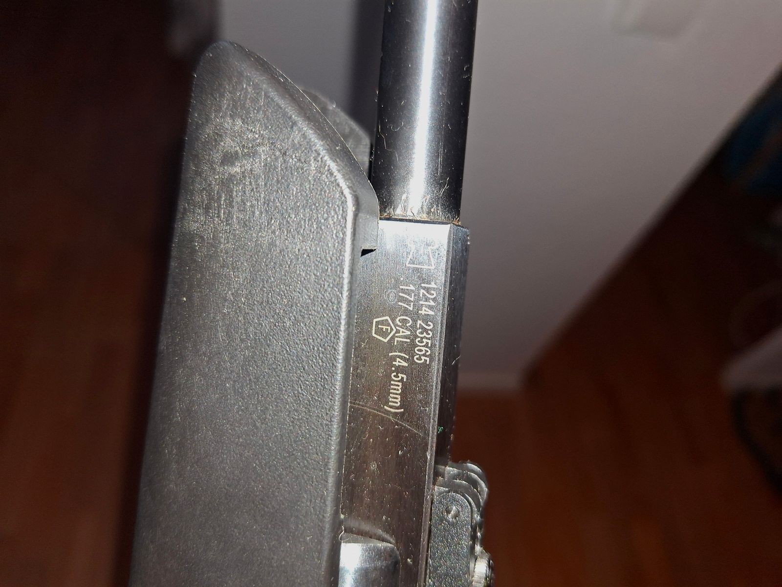 Knicker Gewehr Mercury Chili