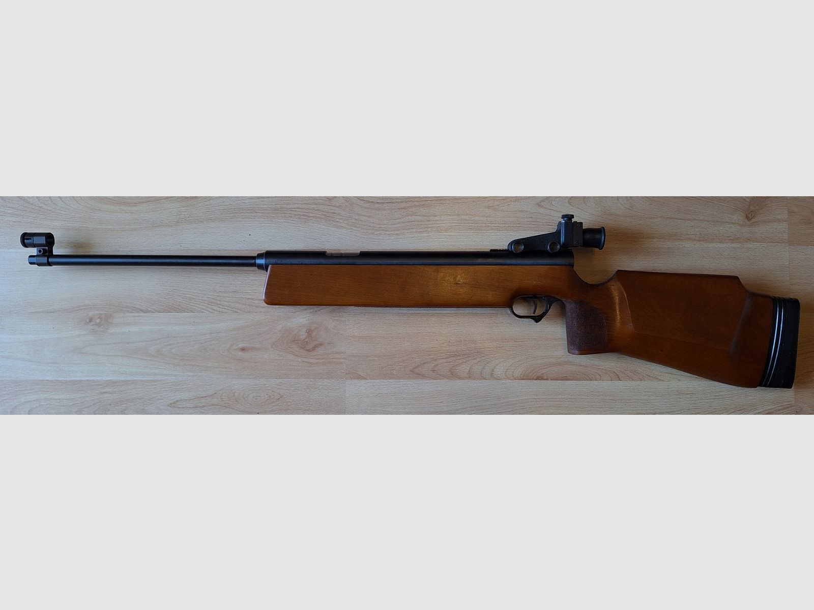 Haenel 312-1 Match-Luftgewehr Seitenspanner