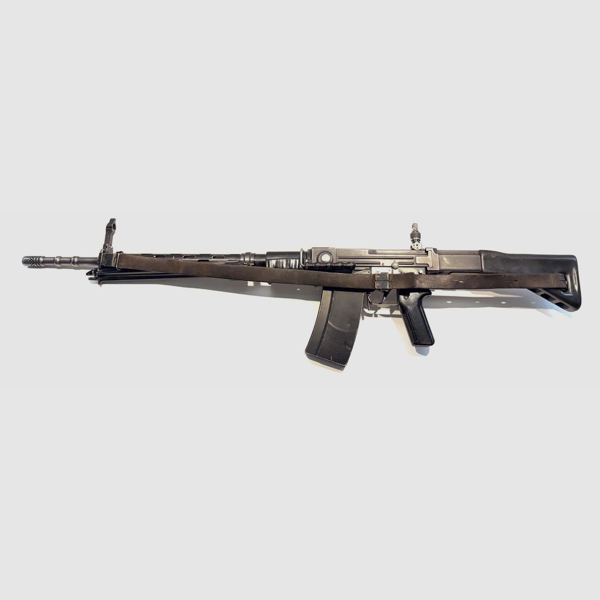 SIG Sturmgewehr 57 Kal. GP11 / 7.5×55, Occasion, Bild 2 von 2